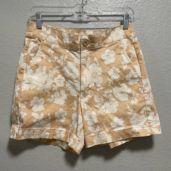 Jachs Girlfriend Women’s Floral Peach Shorts Size Small - Picture 1 of 4